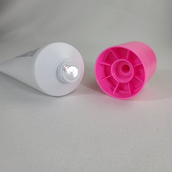 Drunk Elephant & Chris McMillan TLC Happi Scalp Scrub 6 FL Oz - Picture 7 of 11